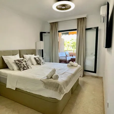 Royal Pearl Marbella Apartment Exterior photo